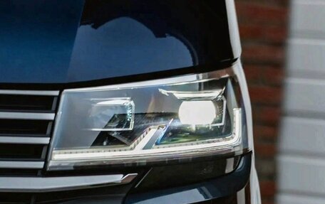 Volkswagen Caravelle T6 рестайлинг, 2023 год, 4 300 000 рублей, 4 фотография