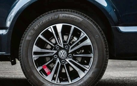 Volkswagen Caravelle T6 рестайлинг, 2023 год, 4 300 000 рублей, 5 фотография