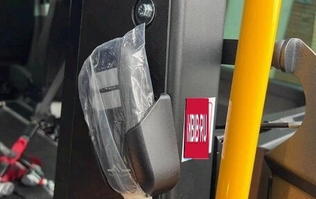 Volkswagen Caravelle T6 рестайлинг, 2023 год, 4 300 000 рублей, 15 фотография