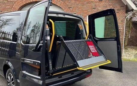 Volkswagen Caravelle T6 рестайлинг, 2023 год, 4 300 000 рублей, 11 фотография