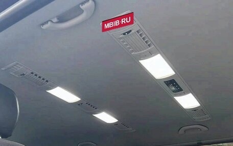 Volkswagen Caravelle T6 рестайлинг, 2023 год, 4 300 000 рублей, 19 фотография