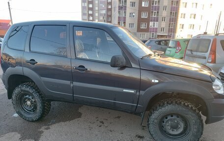 Chevrolet Niva I рестайлинг, 2013 год, 500 000 рублей, 2 фотография