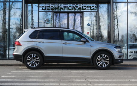 Volkswagen Tiguan II, 2019 год, 2 395 000 рублей, 4 фотография