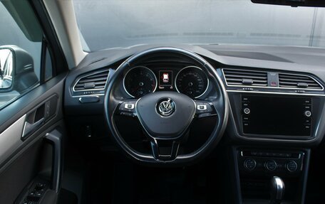 Volkswagen Tiguan II, 2019 год, 2 395 000 рублей, 7 фотография