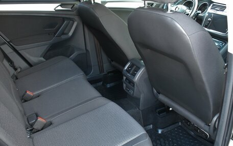 Volkswagen Tiguan II, 2019 год, 2 395 000 рублей, 22 фотография