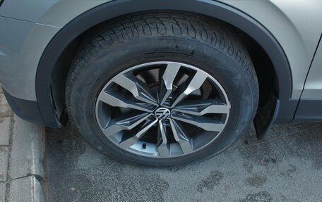 Volkswagen Tiguan II, 2019 год, 2 395 000 рублей, 25 фотография