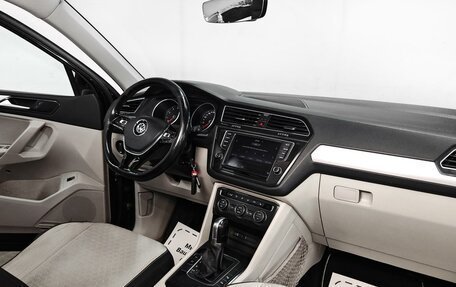 Volkswagen Tiguan II, 2017 год, 1 950 000 рублей, 11 фотография