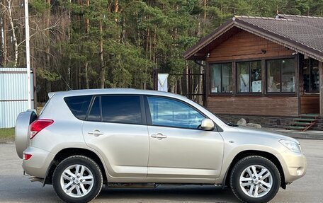 Toyota RAV4, 2006 год, 1 300 000 рублей, 5 фотография