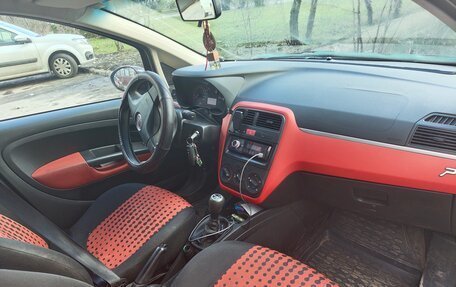 Fiat Punto III Punto Evo рестайлинг, 2006 год, 220 000 рублей, 10 фотография