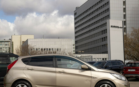 Hyundai Solaris II рестайлинг, 2013 год, 668 000 рублей, 3 фотография