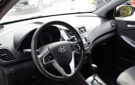 Hyundai Solaris II рестайлинг, 2013 год, 668 000 рублей, 10 фотография