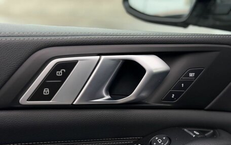 BMW X5, 2019 год, 5 500 000 рублей, 14 фотография