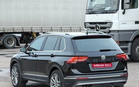 Volkswagen Tiguan II, 2018 год, 3 700 000 рублей, 1 фотография