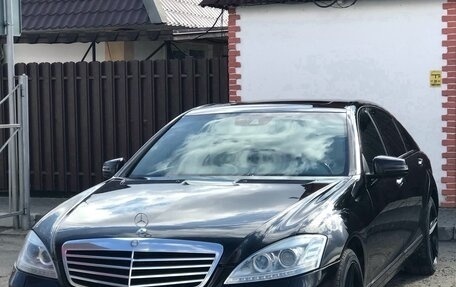 Mercedes-Benz S-Класс, 2010 год, 1 500 000 рублей, 1 фотография