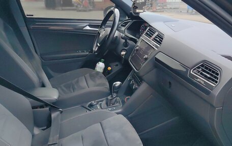 Volkswagen Tiguan II, 2018 год, 3 700 000 рублей, 9 фотография