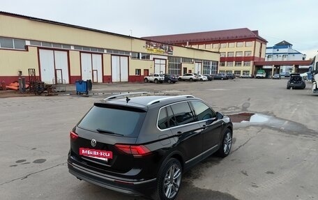 Volkswagen Tiguan II, 2018 год, 3 700 000 рублей, 14 фотография