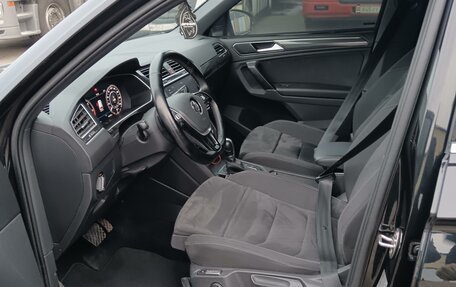 Volkswagen Tiguan II, 2018 год, 3 700 000 рублей, 23 фотография