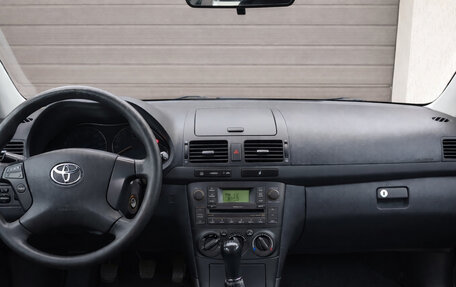 Toyota Avensis III рестайлинг, 2008 год, 750 000 рублей, 8 фотография