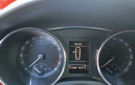 Skoda Superb III рестайлинг, 2012 год, 650 000 рублей, 8 фотография