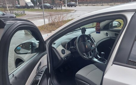 Chevrolet Cruze II, 2011 год, 670 000 рублей, 6 фотография