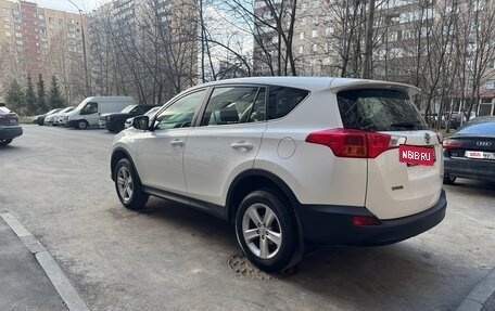 Toyota RAV4, 2013 год, 2 050 000 рублей, 2 фотография