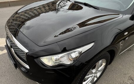 Infiniti QX70, 2017 год, 2 490 000 рублей, 15 фотография