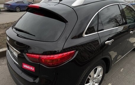 Infiniti QX70, 2017 год, 2 490 000 рублей, 17 фотография