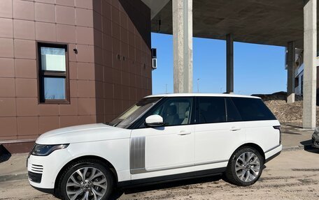 Land Rover Range Rover IV рестайлинг, 2021 год, 9 200 000 рублей, 3 фотография