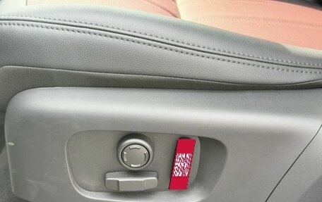 Land Rover Range Rover Evoque II, 2025 год, 5 950 000 рублей, 15 фотография