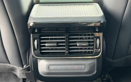 Land Rover Range Rover Evoque II, 2025 год, 5 950 000 рублей, 30 фотография