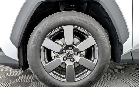 Toyota RAV4, 2025 год, 4 850 000 рублей, 7 фотография