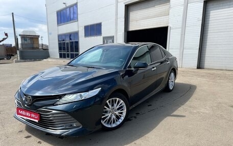Toyota Camry, 2020 год, 3 290 000 рублей, 1 фотография