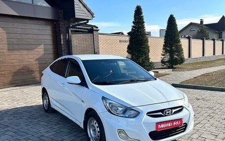 Hyundai Solaris II рестайлинг, 2013 год, 570 000 рублей, 1 фотография