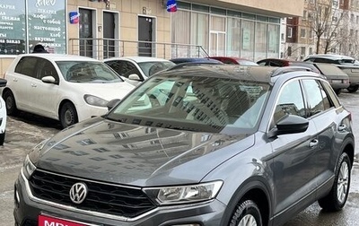 Volkswagen T-Roc I, 2018 год, 1 815 000 рублей, 1 фотография