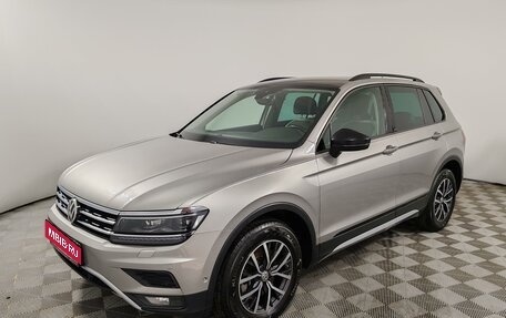 Volkswagen Tiguan II, 2019 год, 2 899 000 рублей, 1 фотография