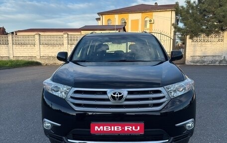 Toyota Highlander III, 2013 год, 4 350 000 рублей, 1 фотография