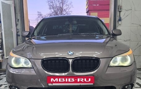 BMW 5 серия, 2004 год, 830 000 рублей, 6 фотография