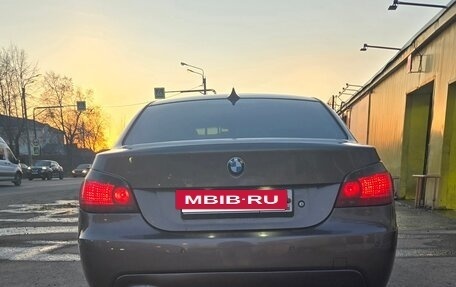 BMW 5 серия, 2004 год, 830 000 рублей, 11 фотография