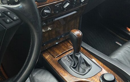 BMW 5 серия, 2004 год, 830 000 рублей, 21 фотография