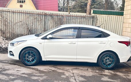 Hyundai Solaris II рестайлинг, 2017 год, 1 фотография