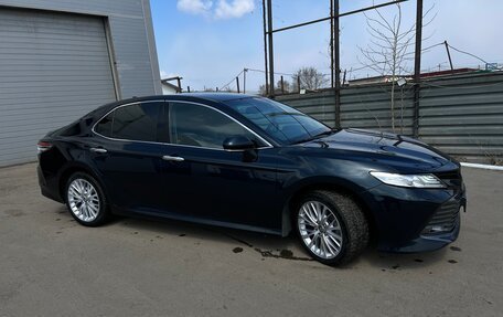 Toyota Camry, 2020 год, 3 290 000 рублей, 4 фотография