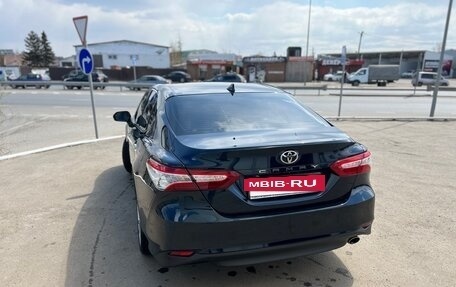 Toyota Camry, 2020 год, 3 290 000 рублей, 5 фотография