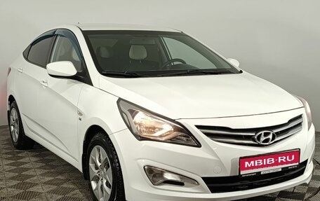 Hyundai Solaris II рестайлинг, 2015 год, 1 200 000 рублей, 1 фотография