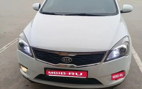 KIA cee'd I рестайлинг, 2010 год, 920 000 рублей, 2 фотография