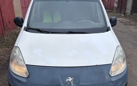 Peugeot Partner II рестайлинг 2, 2013 год, 650 000 рублей, 2 фотография