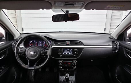 KIA Rio IV, 2018 год, 1 099 000 рублей, 12 фотография