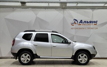 Renault Duster I рестайлинг, 2015 год, 880 000 рублей, 2 фотография