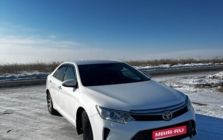 Toyota Camry, 2015 год, 2 240 000 рублей, 2 фотография