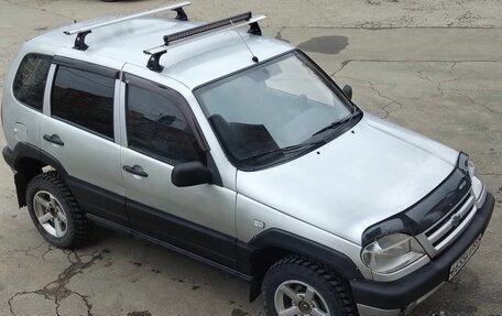 Chevrolet Niva I рестайлинг, 2004 год, 300 000 рублей, 3 фотография