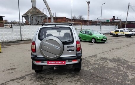 Chevrolet Niva I рестайлинг, 2004 год, 300 000 рублей, 7 фотография